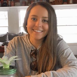 Meet your Posher, Emma